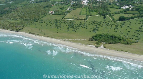 photos for LAS CAÑAS: LAND OF 40,000 M² / 9.88 ACRE WITH DIRECT SEA FRONT, OWNER FINANCING
